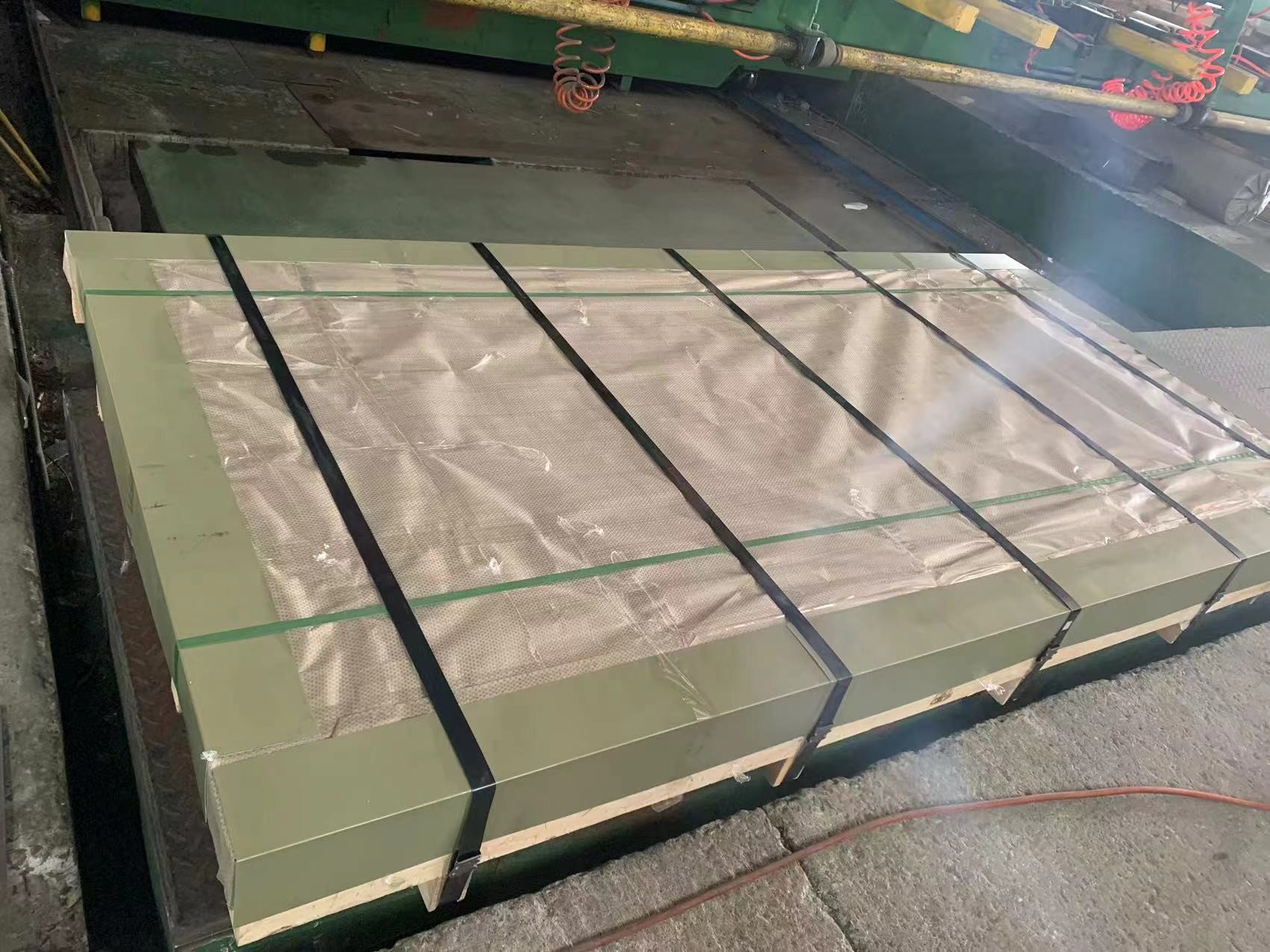 AA5052 H32 Painted Aluminum Sheet High Glossy Black Color Coated Aluminum Sheet