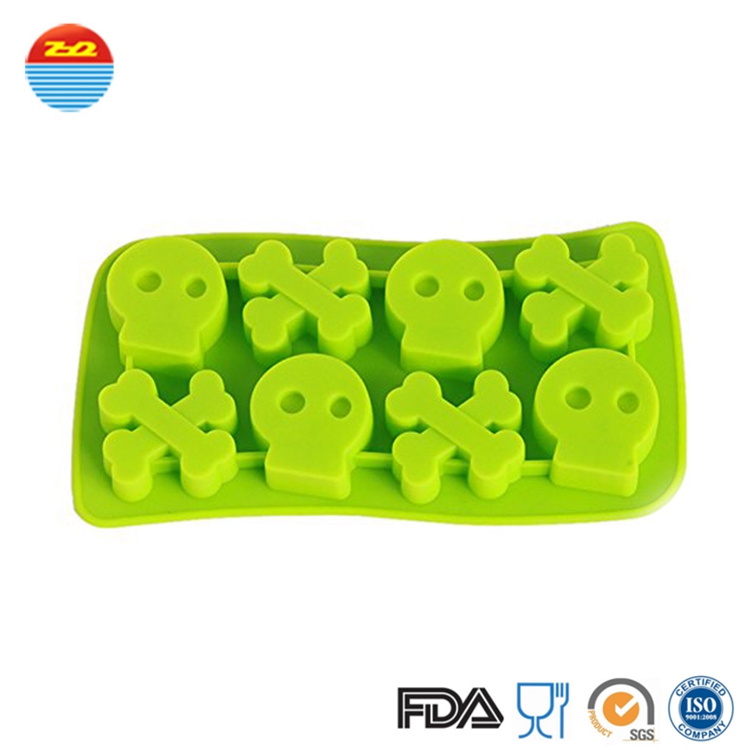 Crossbone easy release shaped ice cream wholesale non plastic make your own custom personalized silicone ice cube tray mold