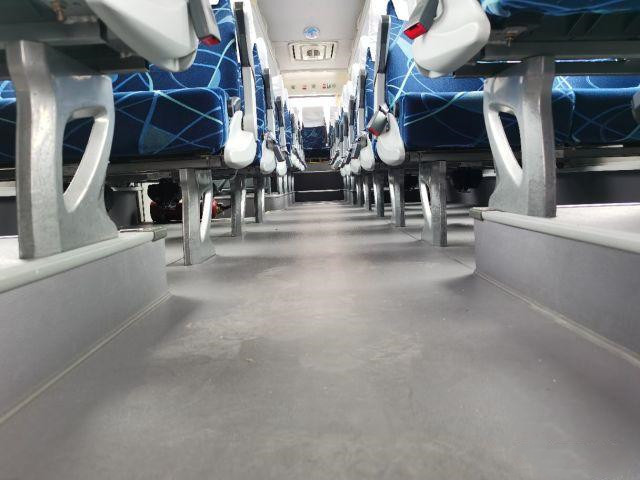 Kinglong Used Bus XMQ6110 Hiace Bus Toyota 48 Seats For Sale Price Double Doors