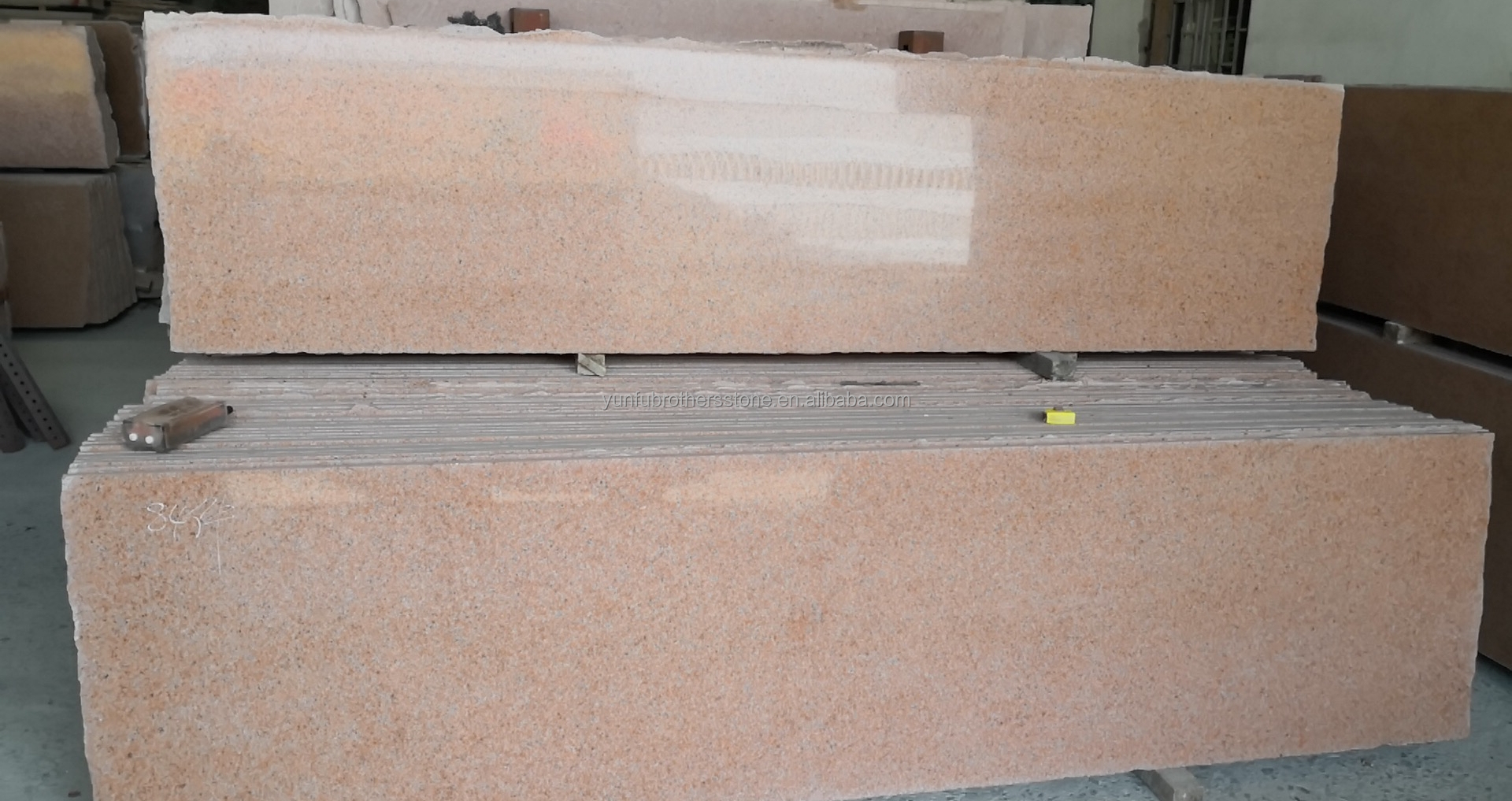 Cut-To-Size Granite for Exterior Wall Cladding Modern Design and High Density