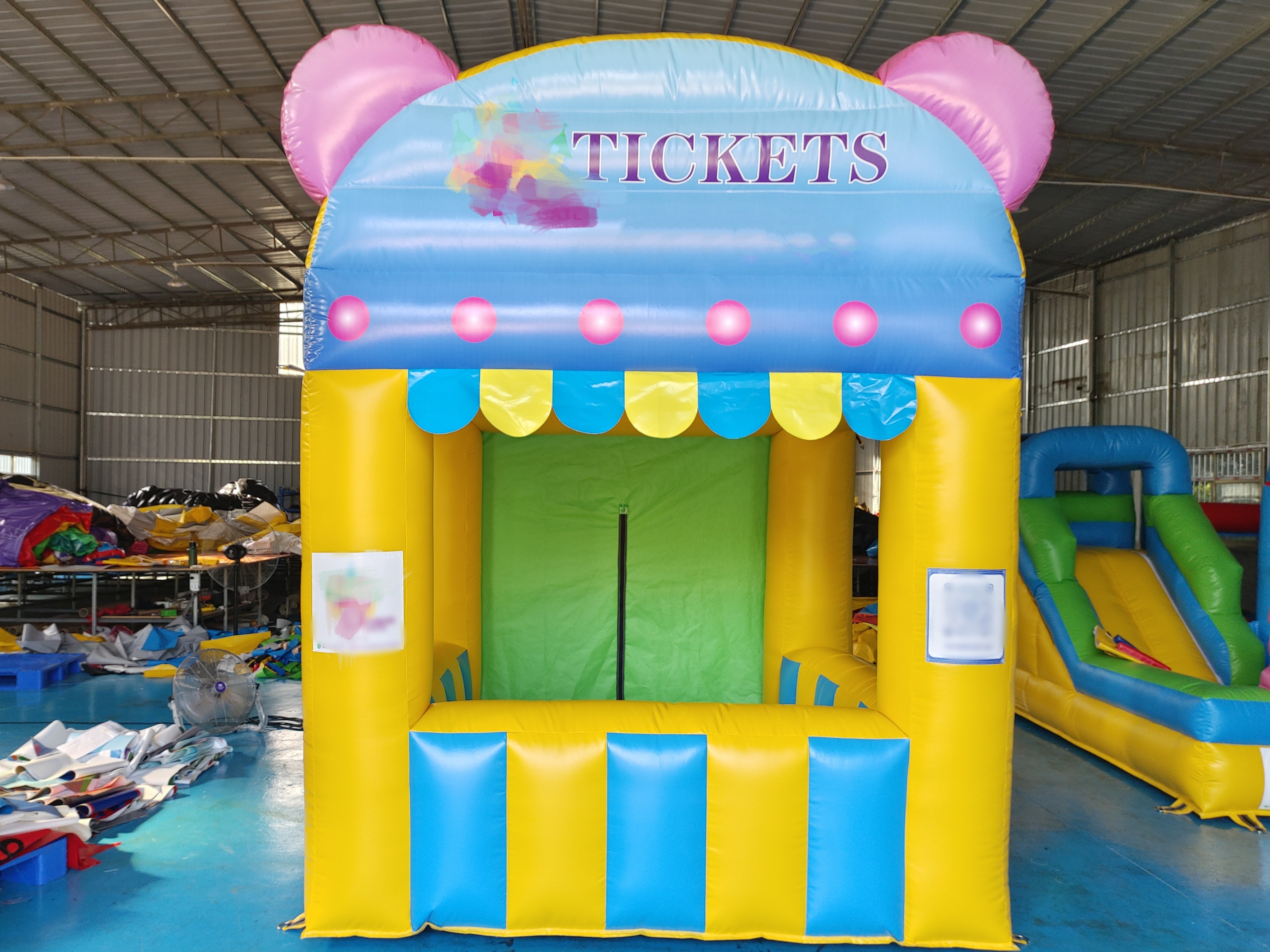 Commercial Inflatable Ticket Kiosk Inflatable Playground Ticket Selling Tent Advertising Signs For Party Outdoor