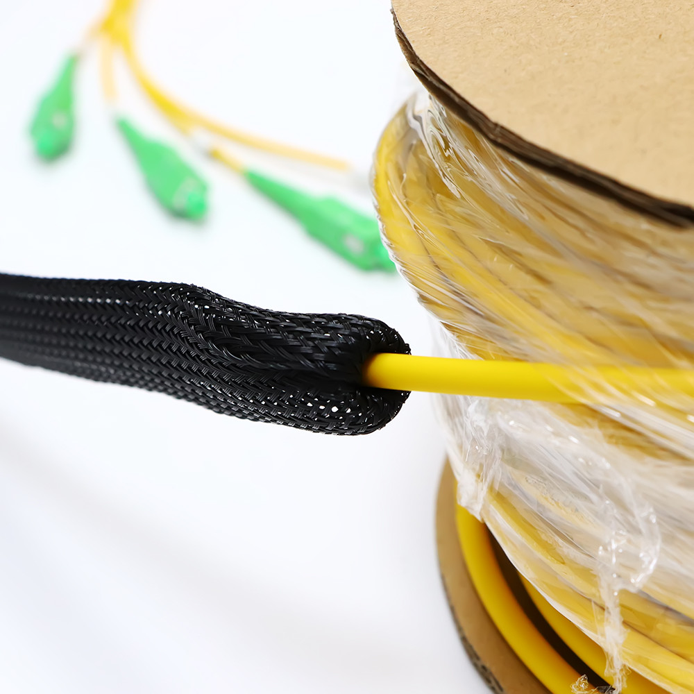 SC APC SingleMode Pre Terminated Fiber Cable With Pulling Eyes