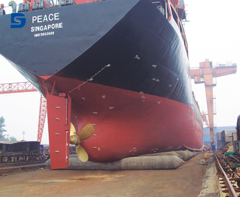 Under Water Refloating Boat Salvage Airbags Black Rubber Boat Recovery Air Bags
