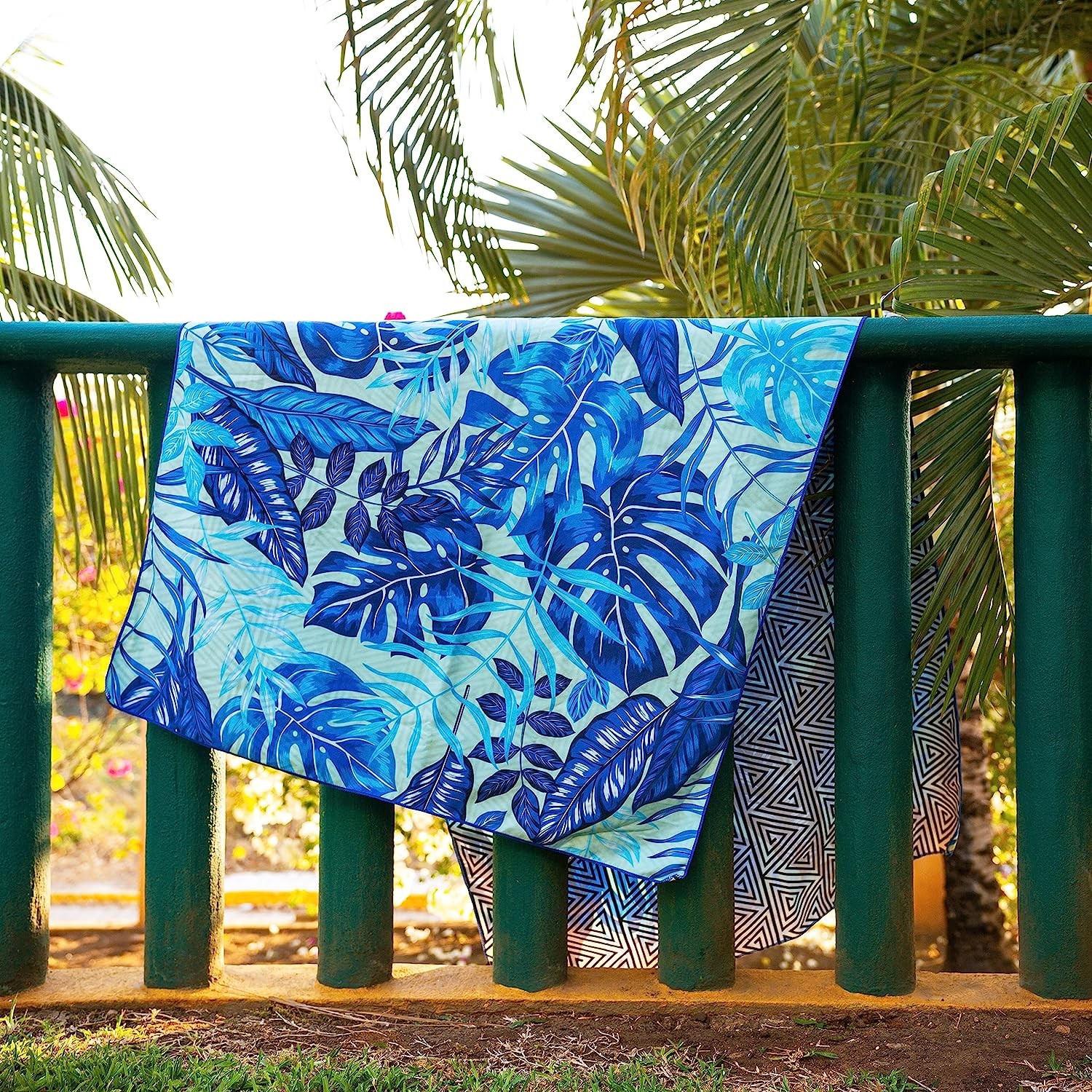 Quick Dry Swimming Towel Microfiber Custom Printed Beach Towel With Logo Sand Free Summer Large Microfiber Beach Towel