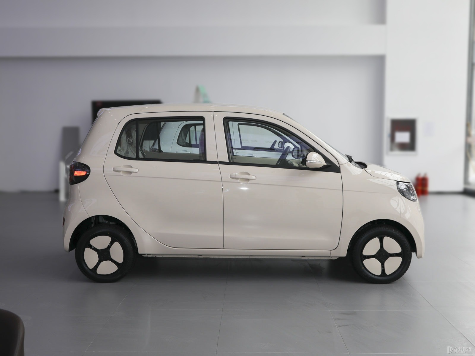 Electric Cars Electric Vehicle Conversion Xiaohu FEV 2022 FOR-Four obedient tiger which best selling
