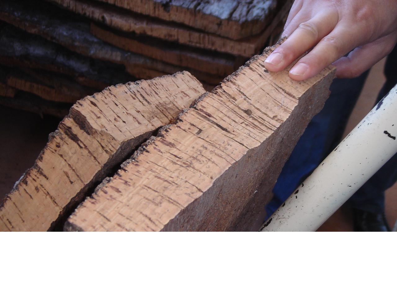 Custom Wood Floor Solution 4mm 5mm Portugal Cork Flooring Tiles with Onsite Training
