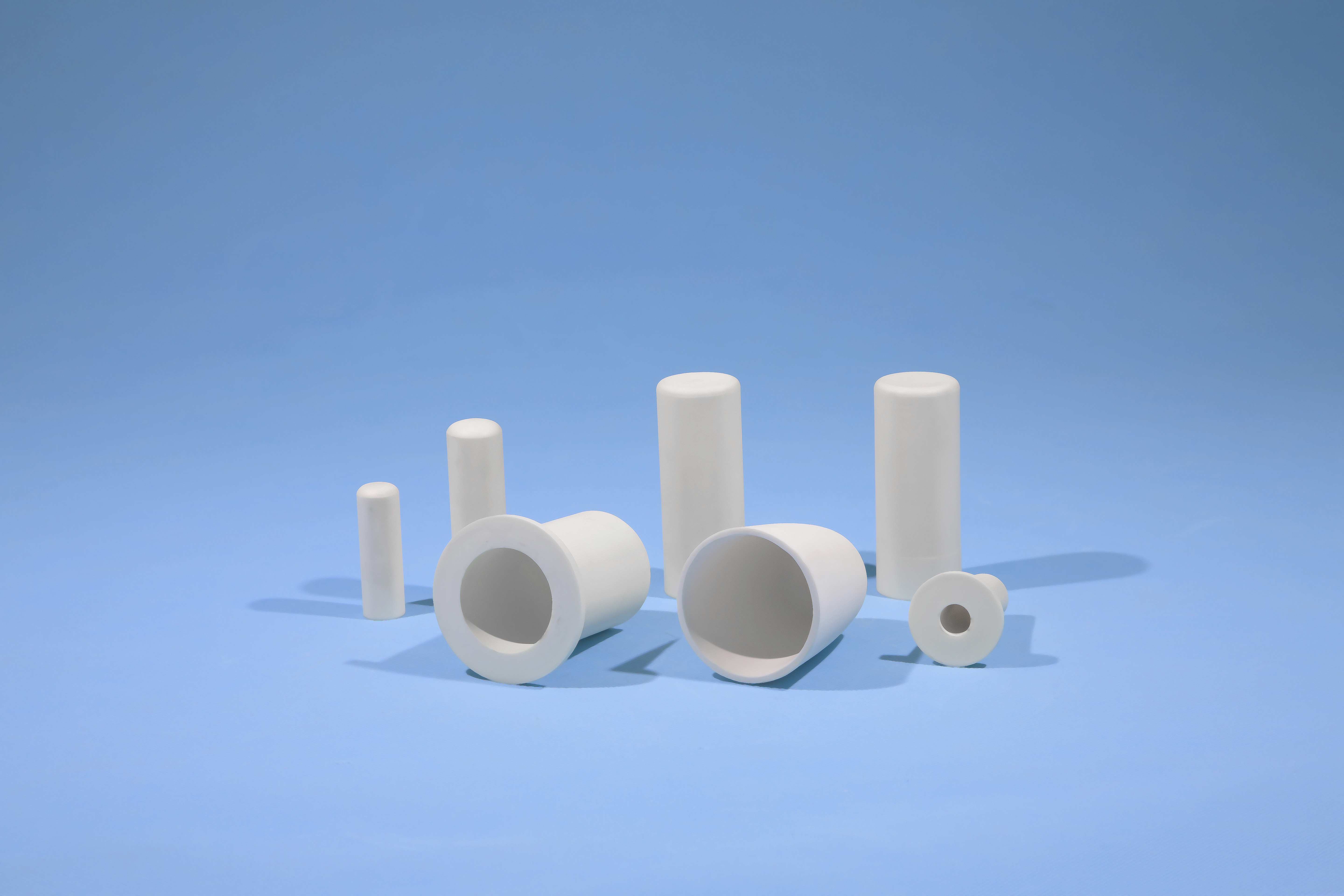 Cylindrical Corundum Mullite , Carbon / Sulfur Analysis Alumina Ceramic Crucible
