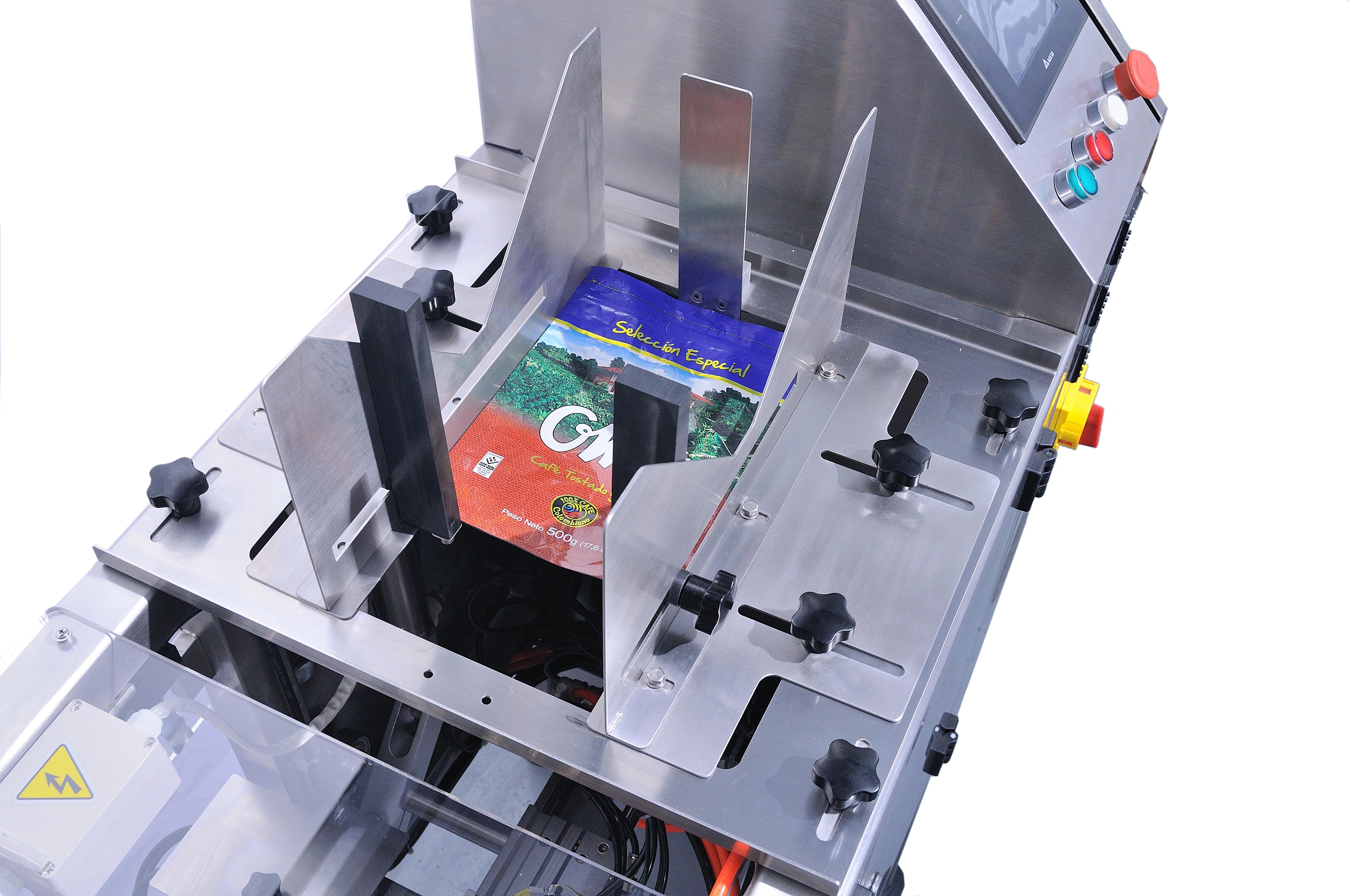 Single Station Doypack Pouch Packing Machine Food Snack Packaging