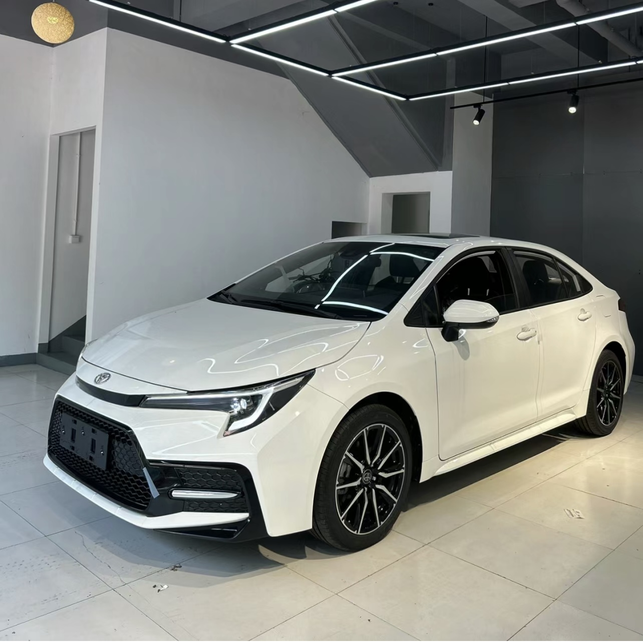 Maximum Power Toyota Leiling 1.5L Leading Edition Sport Gasoline Sedan with Leather Seats