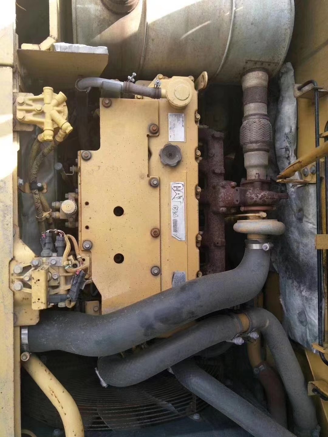 Original Appearance Used Tracked Excavator CAT320D From Japan