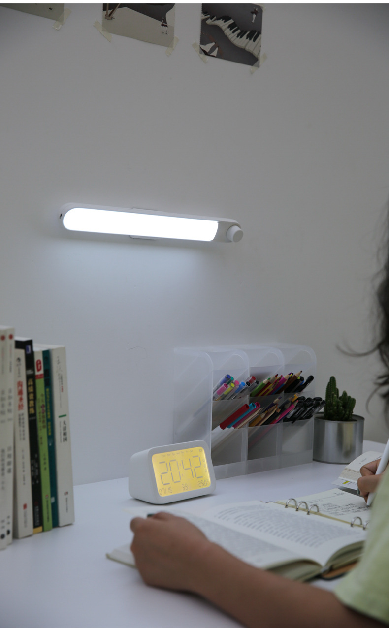 1.2W Rechargeable Wireless Under Cabinet Lighting / 200g Cupboard Motion Sensor Light