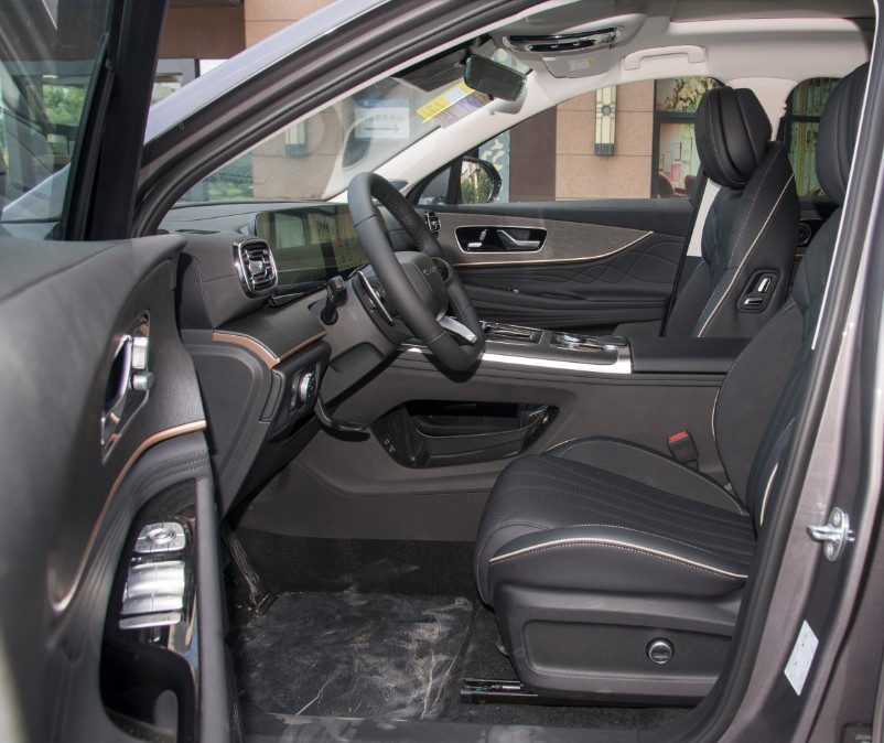 Chery TIGGO 9 2023 400T Luxury Version 7 Seats SUV With Phone Wireless Charge