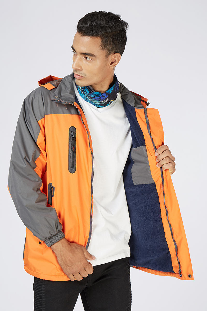 Plus Size Waterproof Outdoor Jacket Warm Cotton Softshell Windbreaker