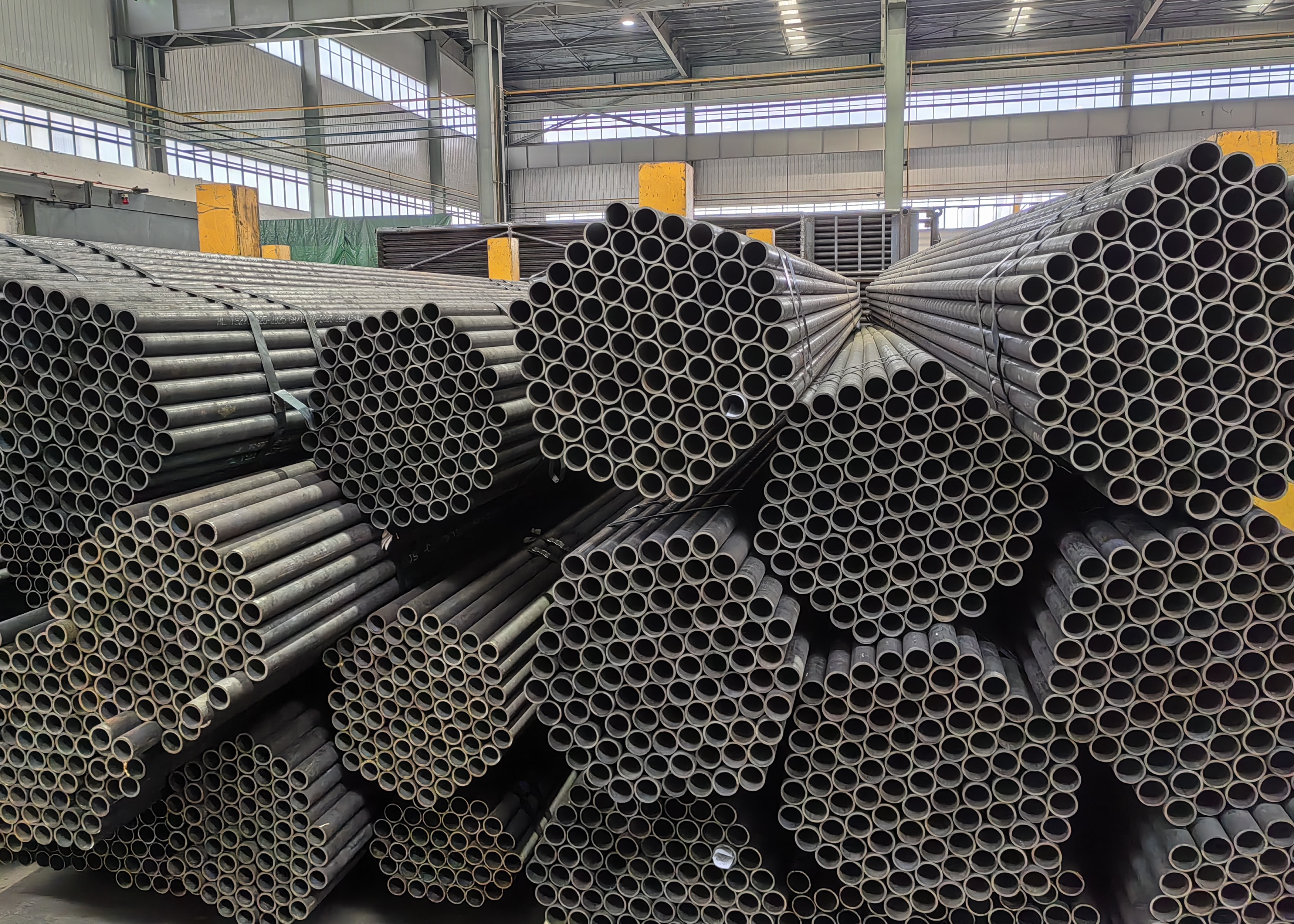 Boiler 15CrMo Steel Tubes With High Temperature And Corrosion Resistance