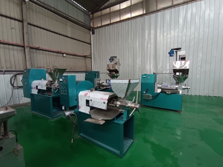 High Efficiency Automatic Small Screw Oil Press Machine
