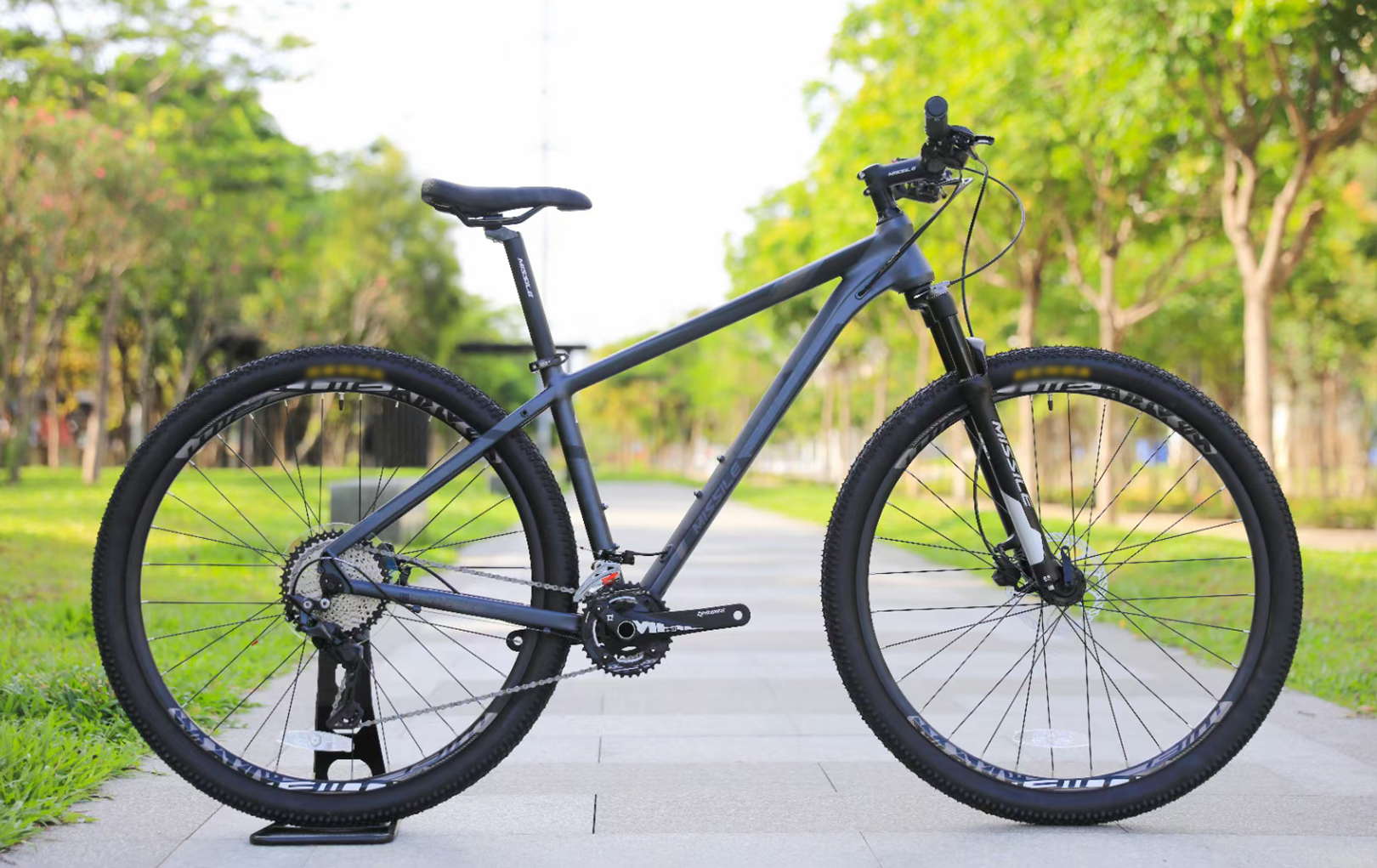 High Configuration 30 Speed 29 Inch Carbon Fiber Mountain Bike with SMN M6000-30Speed