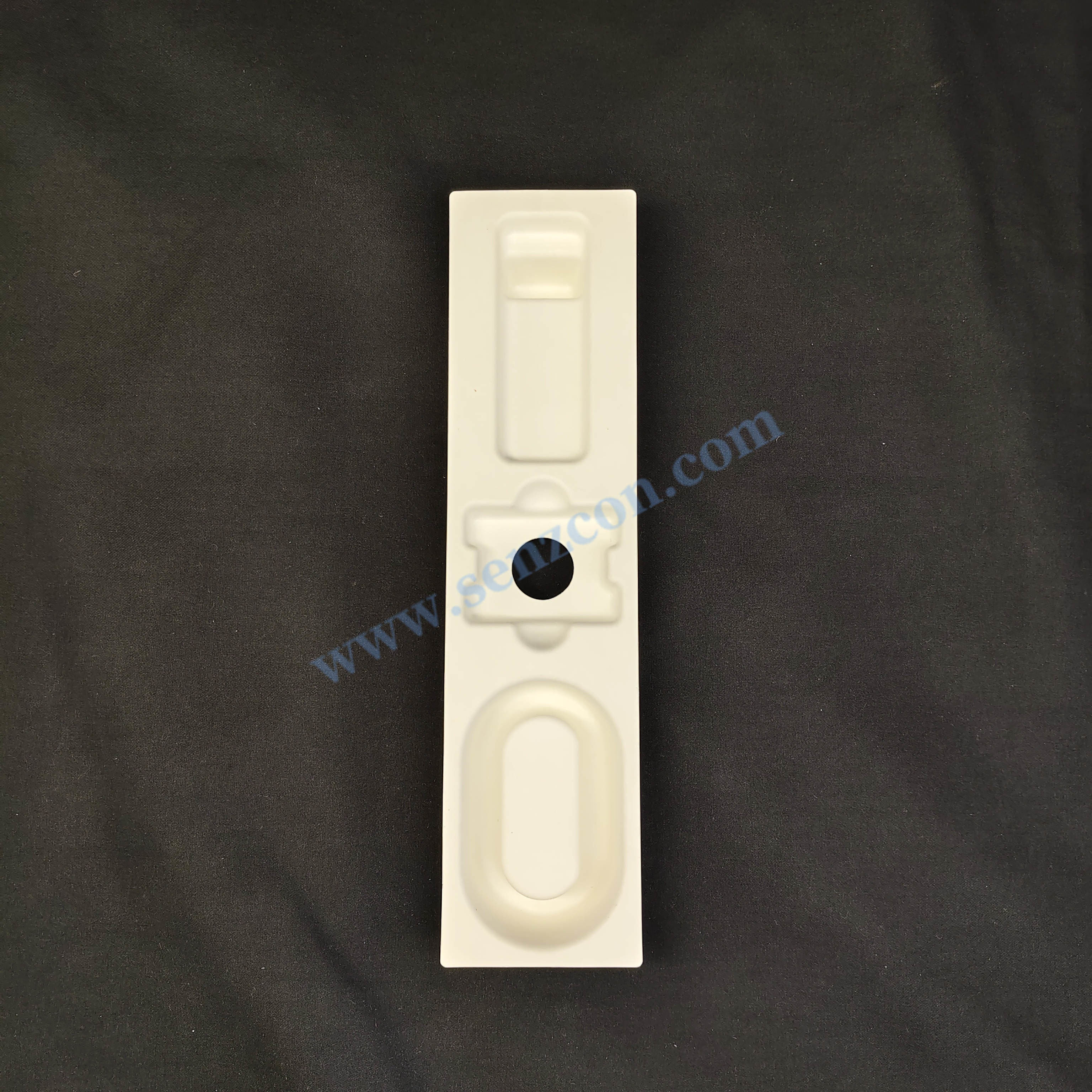 High-end smart watch white plant fiber pulp mold packaging liner base, embedded with anti-drop, shock-proof and anti-static functions.