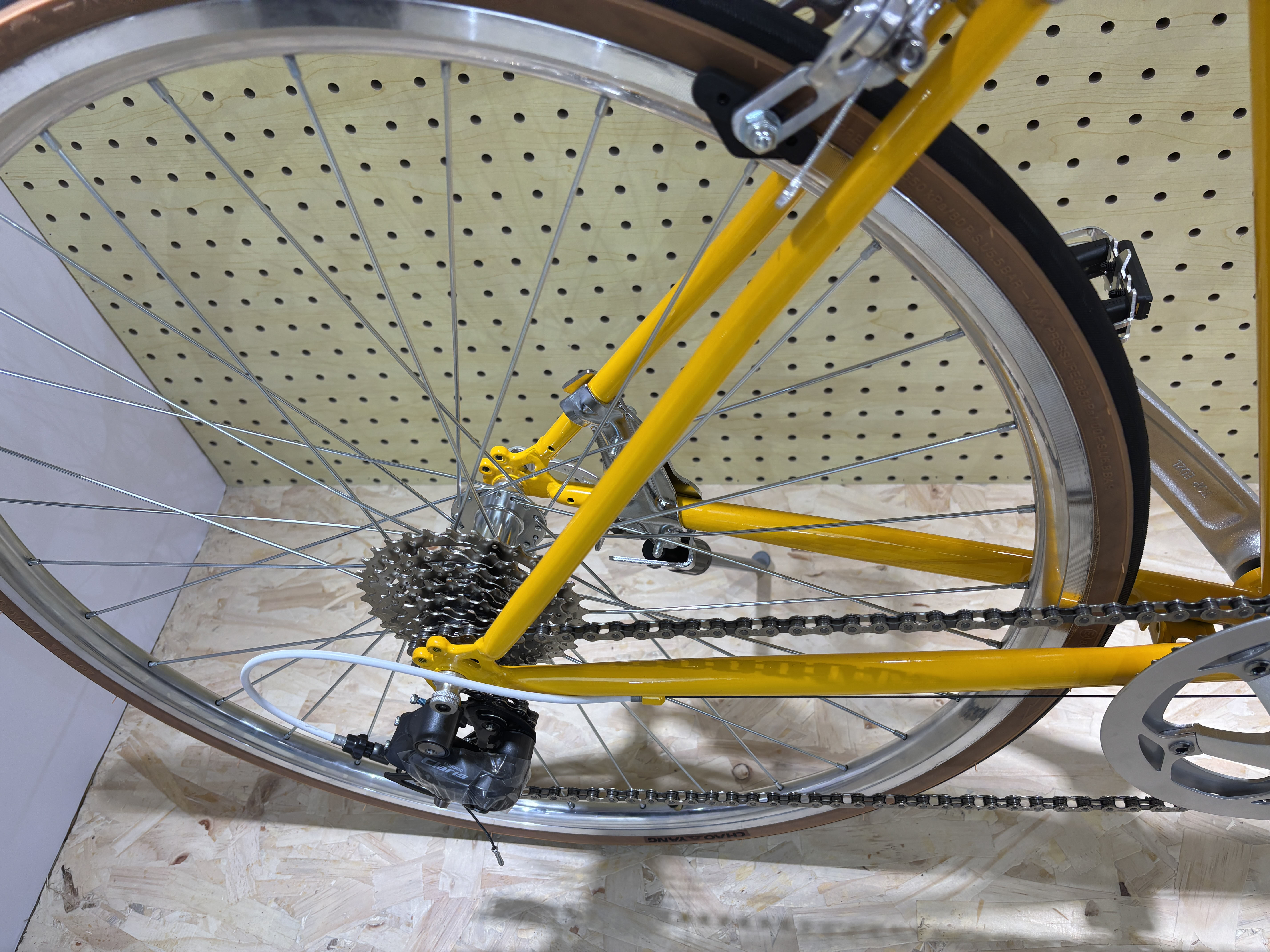6 Speed Gears Road Bicycle 700C Non Foldable Configuration