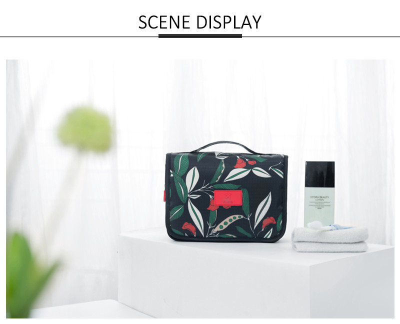 Portable Flower Printing Polyester Hanging Travel Makeup Bag