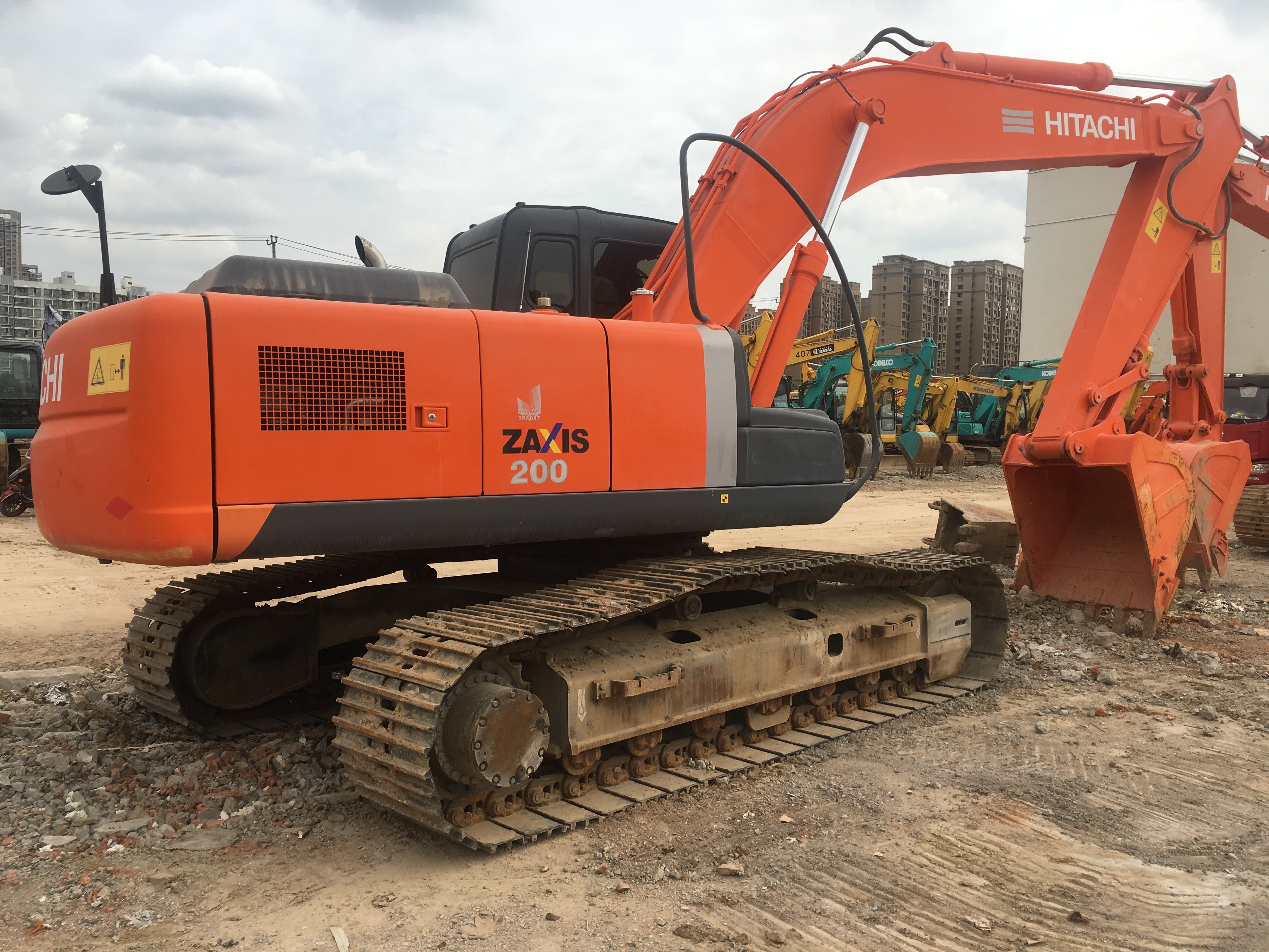 Used ZX200 ZX240 ZX350 EX200 Japan Good Condition Hydraulic Digger Excavator For Sale