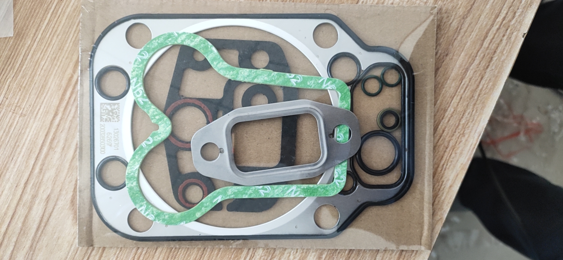 Deutz 226b Diesel Engine Parts Engine Gasket Kits 12273264 WP6 226B WP4