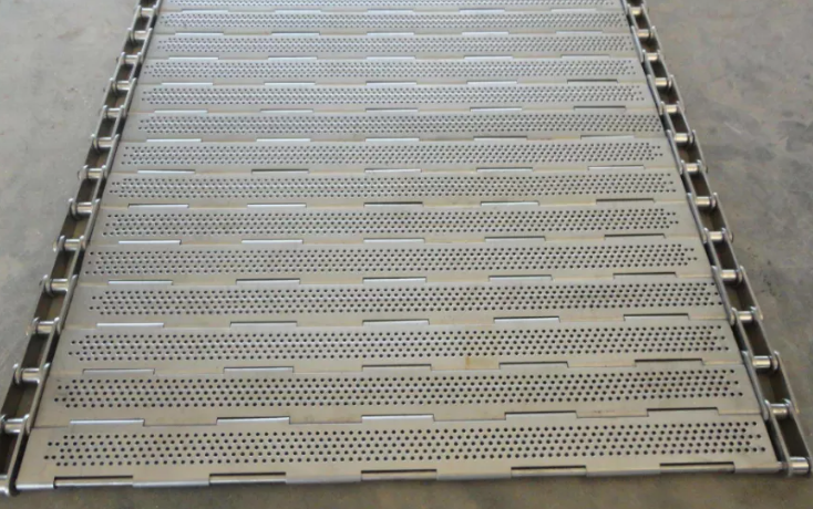 Steel Hinge Transport Plate Conveyor Belt Durable Resistant To Heat And Corrosion