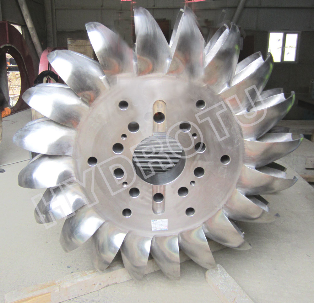 0.5MW - 20MW Small Pelton Hydro Turbine / Pelton Water Turbine with 0Cr13Ni4Mo Stainless Steel Runner