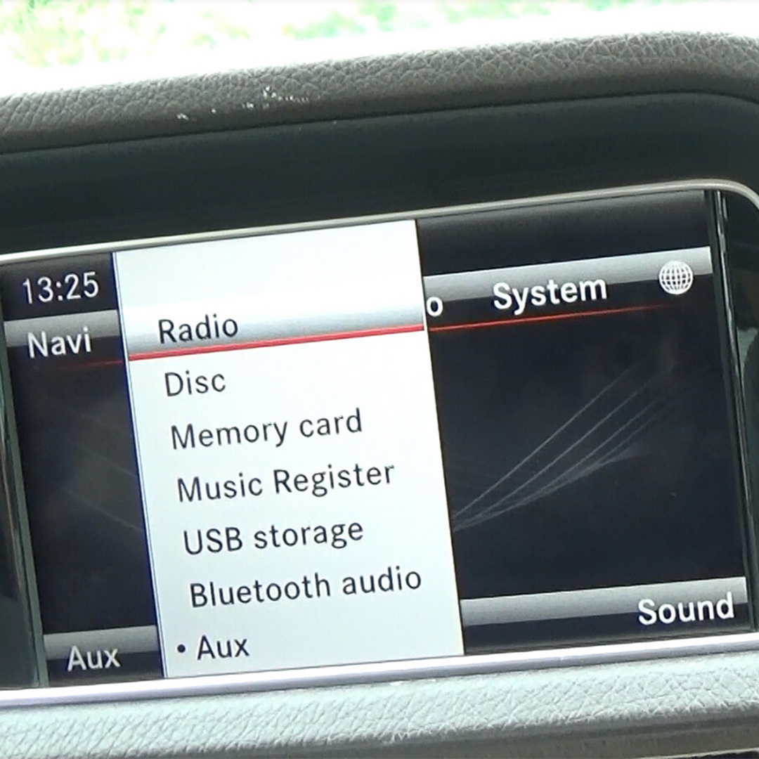 Unichip USB AUX IN Convertor USB AUX Dongle For Mercedes W205 X253