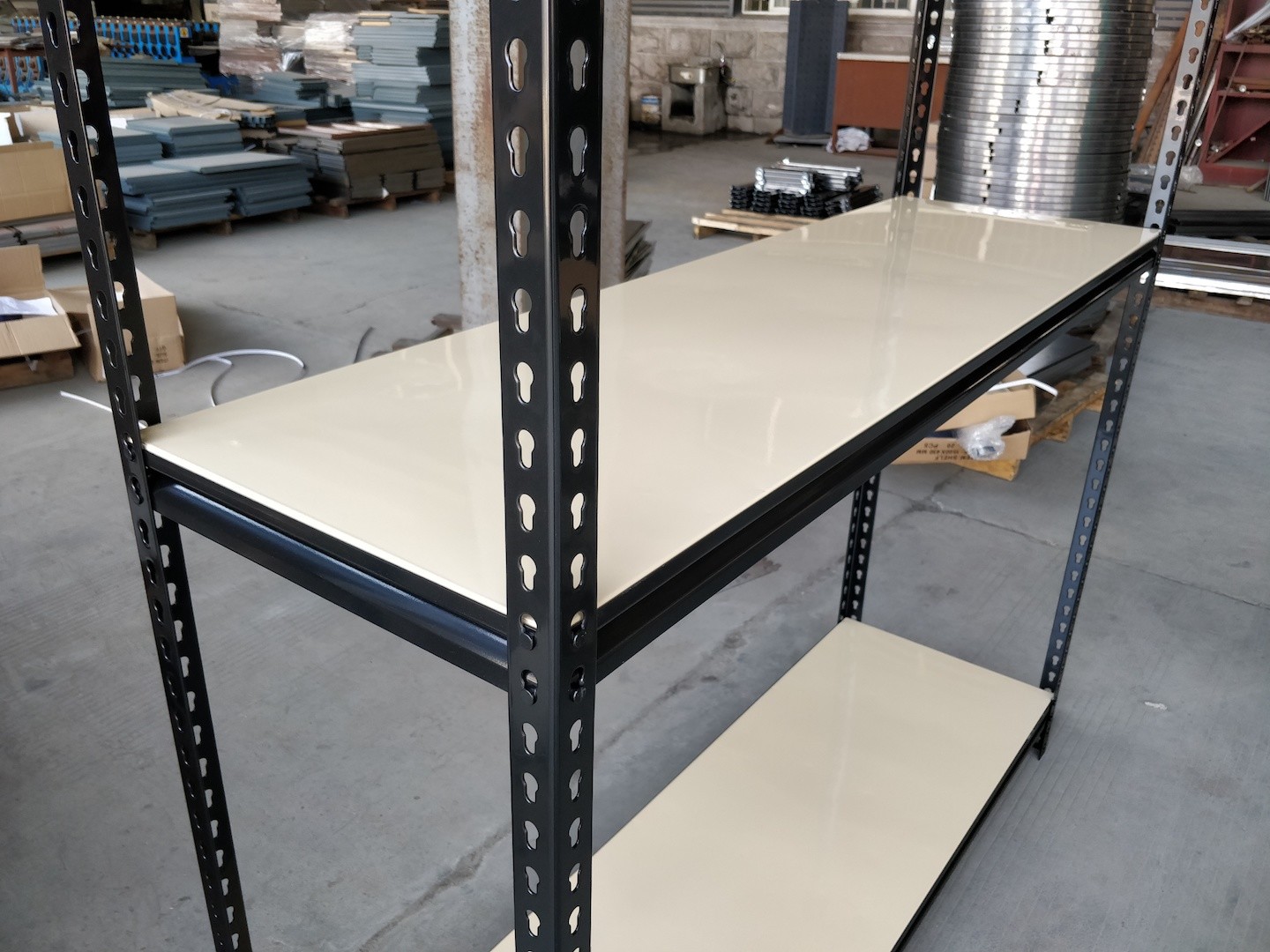 Light Duty Rivet Rack Shelving , Steel Material Boltless Warehouse Shelving