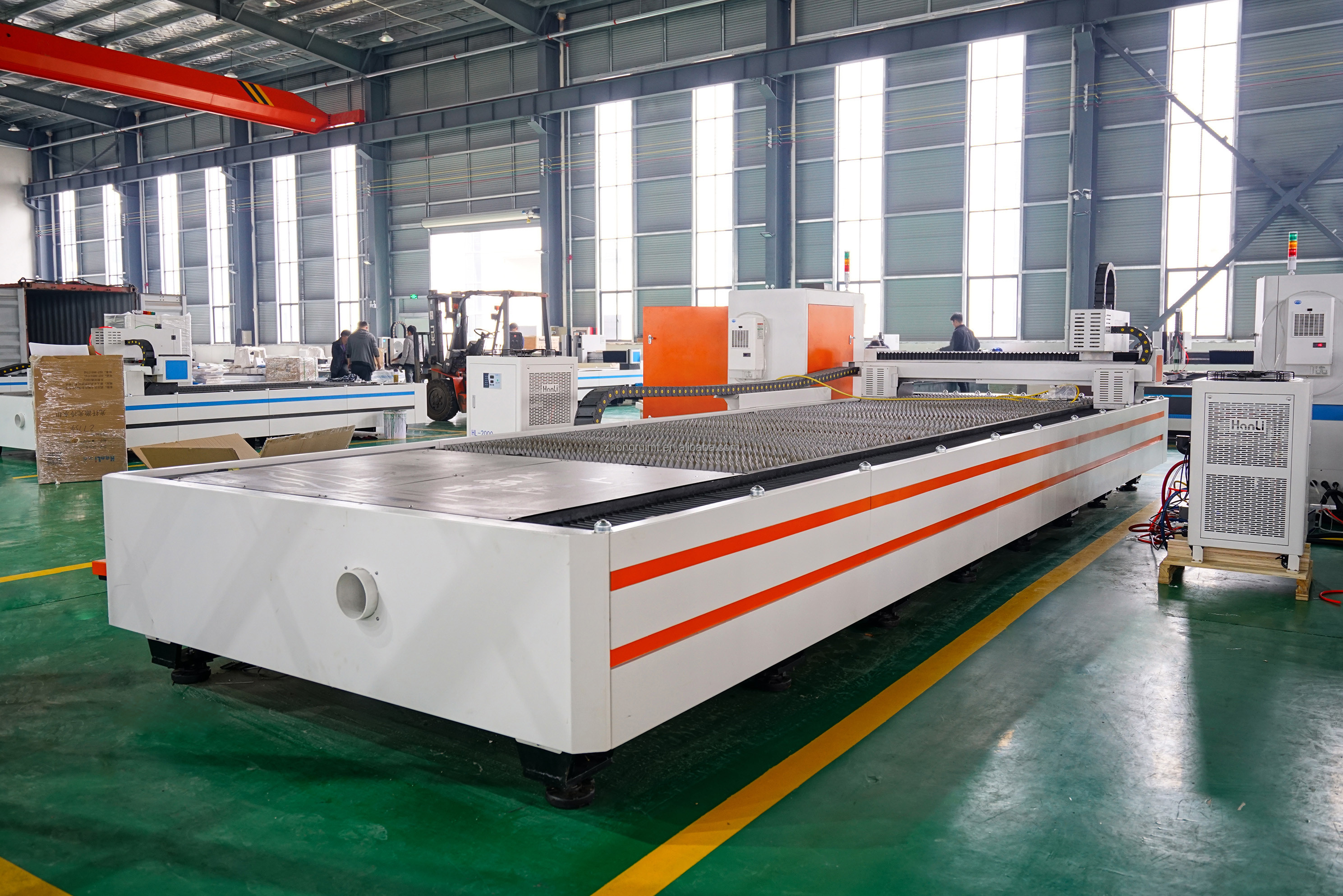 1325 1kw Pipe Tube CNC Laser Cutter Aluminum 4kw carbon 3kw 4000x2000mm