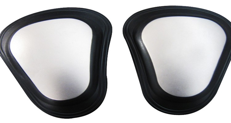 Fashion Design Metal Shoulder Protectors for Protection and Style in Black