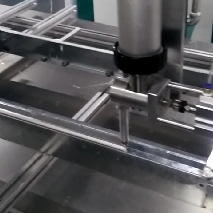 Adhesive Dispensing Equipment 500mm/sec Dispenser Robot 600*600*100mm For Electric Oven