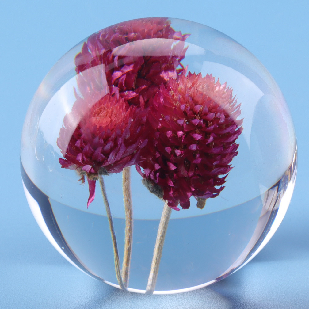 Artificial Transparent Paperweight , Clear Epoxy Resin Ball With Real Dry Flower Inside