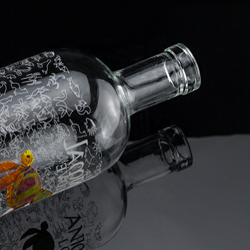 Flint Glass 2022 Design Clear Decal Glass Bottle for Gin Whisky Rum Tequila Brandy
