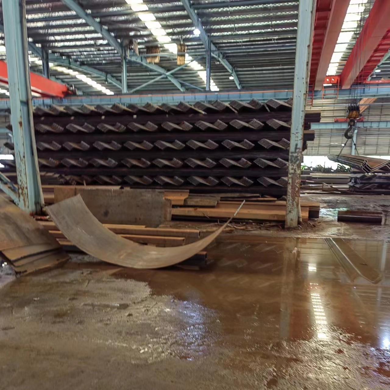 Hot Rolled Steel Sheet Pile / U Type Z Type Thickness 2.0 - 14.0mm