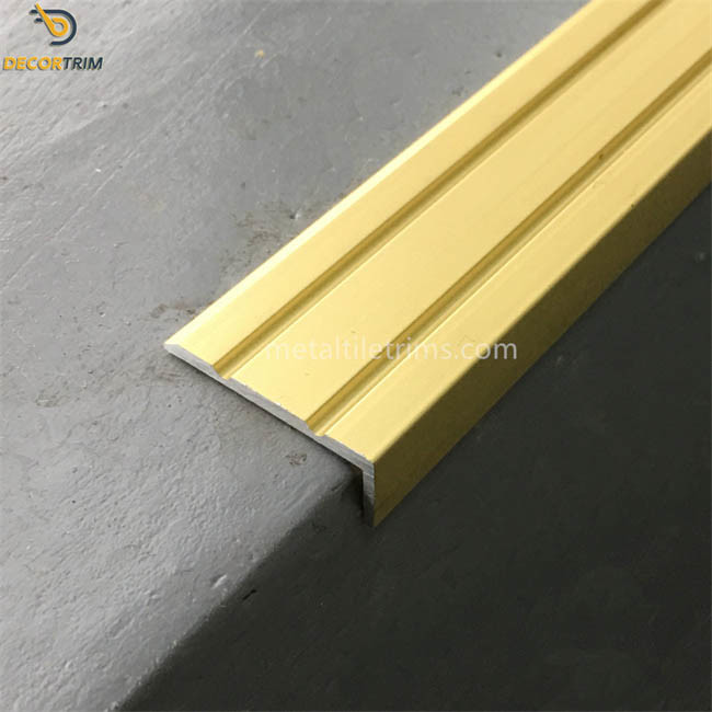 Aluminum 6063 L Shaped Edging Trim , Matt Gold Tile Edging For Steps OEM ODM