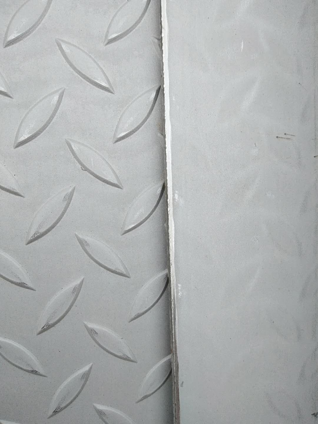 Stainless Steel Checkered Plate 304 Decorative Stainless Steel Sheet 1.4301 Checkered plate 3-6mm