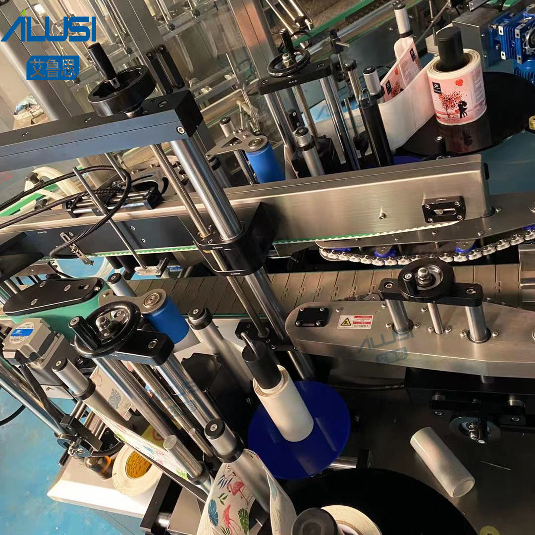 Flat Bottle 2 Sides label sticking machine Fully Automatic
