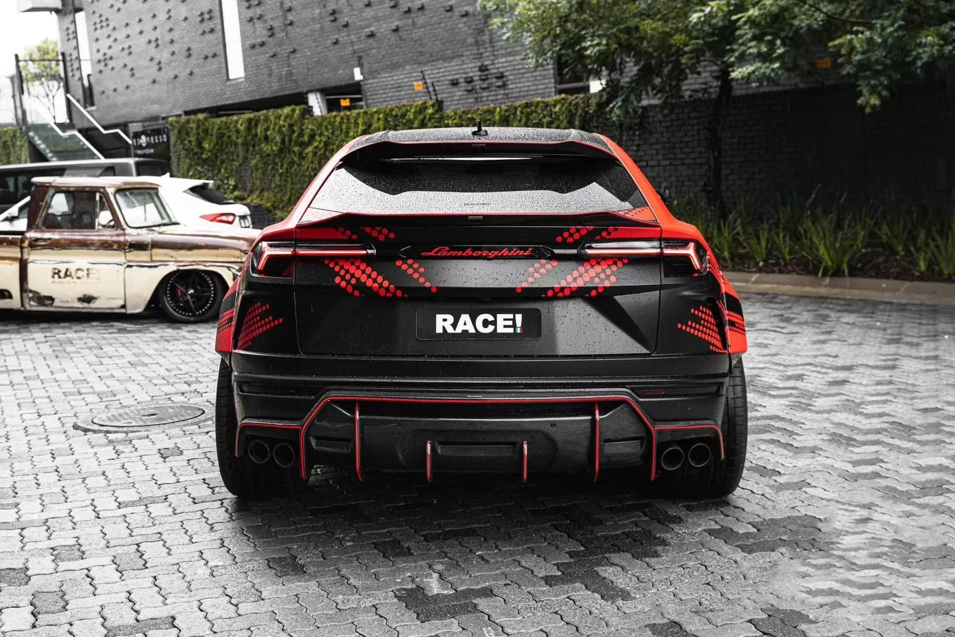 For Lamborghini Urus Carbon Fiber Body Kit Urus Upgraded VORS Style Carbon Fiber Front Lip Diffuser Spoiler Hood with Wide-body