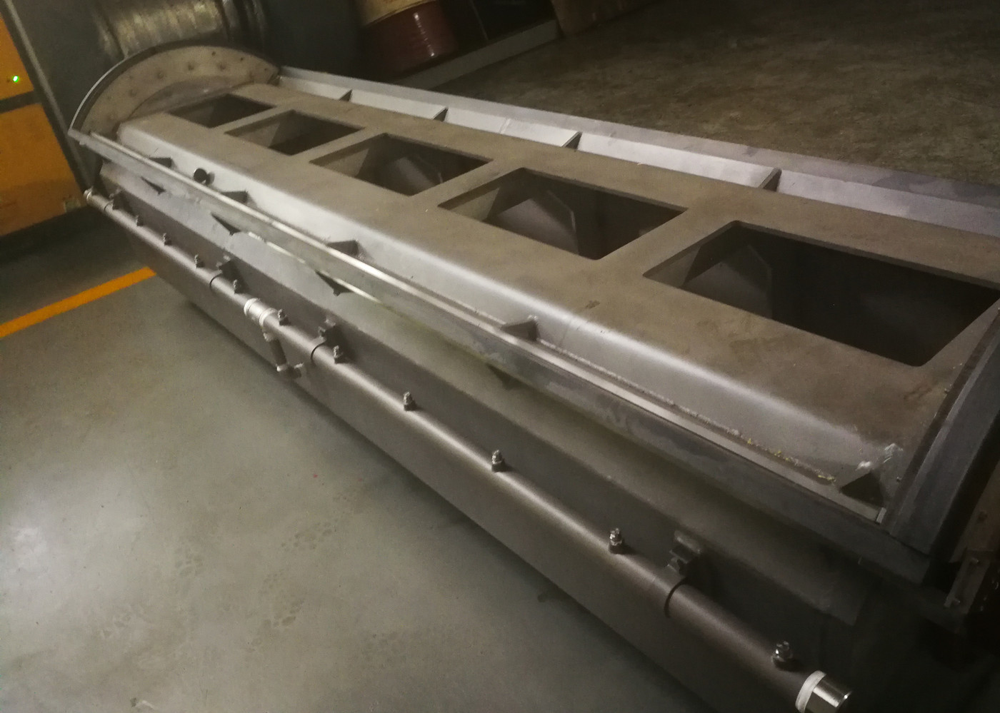 Paper Making Machine Vacuum Press Roll For Dewatering Wet Paper Sheets