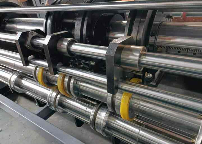 Three Colors Corrugated Box Printing Machine With Slotter Die Cutter