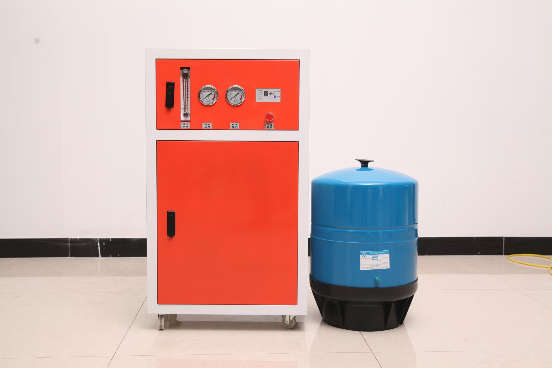 Automatic Running Salty Water To Pure Water Treatment Machine SU304 Steel 500l/H RO Purify Equipment