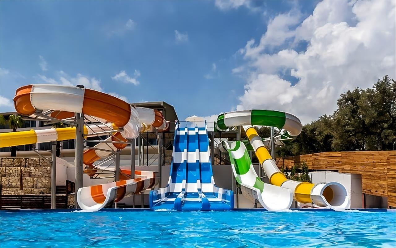 Aqua Water Park Summer Water Games Swimming Pool Water Toy Fiberglass Slide for Children