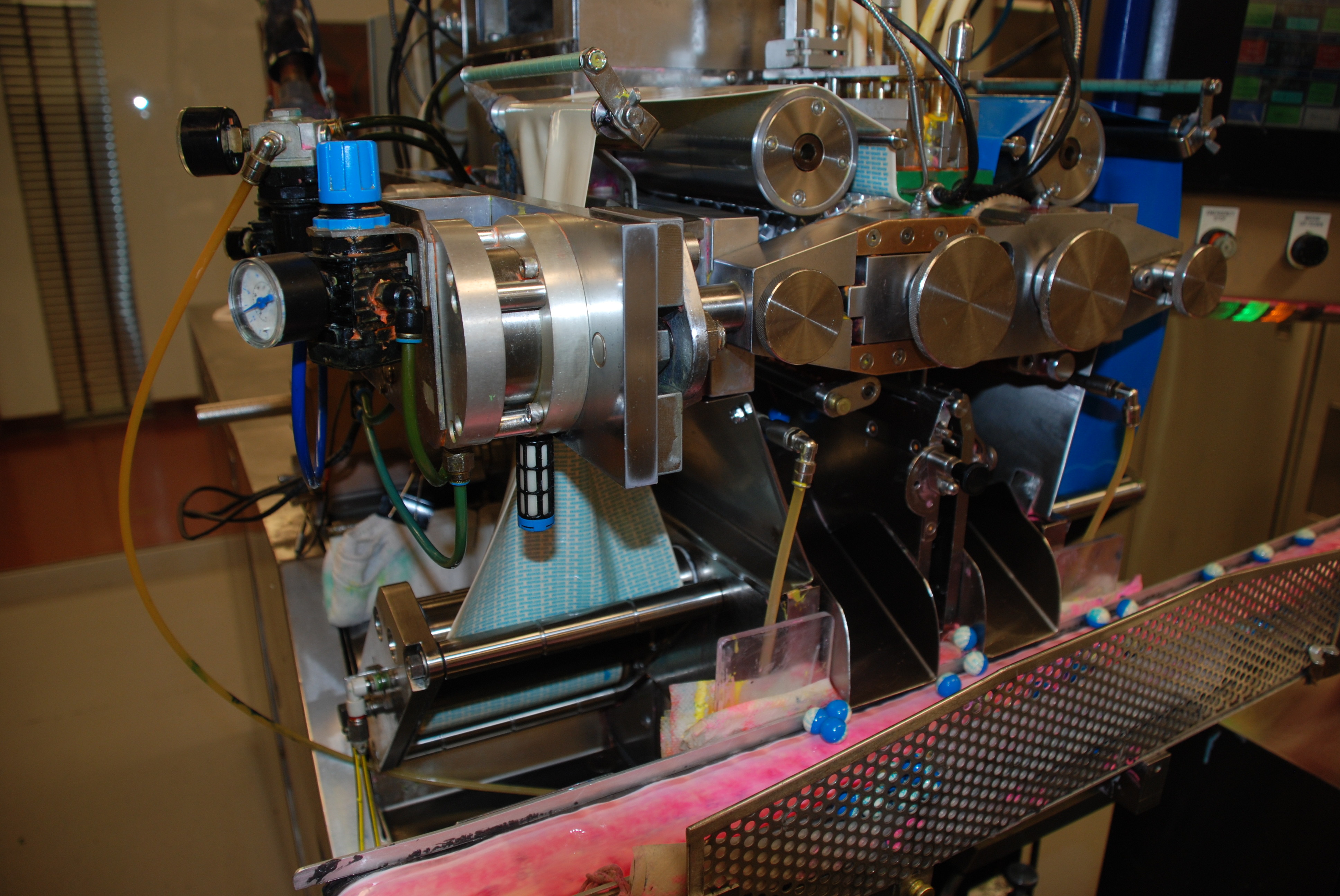 Gelatin Shell Paintball making / Encapsulation Machine With Amorphous Dryer / Remote Diagnosis