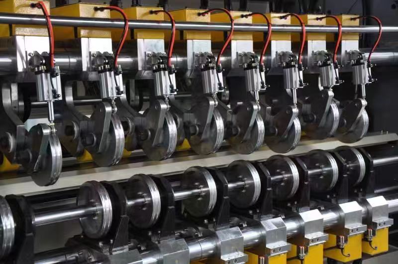 Full Computer Thin Blade Slitter Scorer for High Precision Cutting of 2500 KG Load