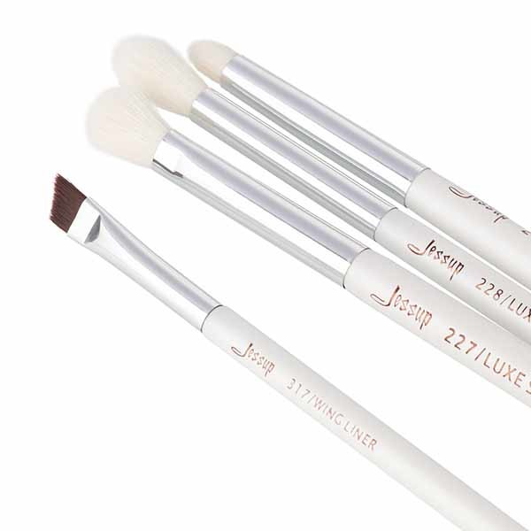 Pearl White ISO9001 Travel Makeup Brush Set Natural Hair Makeup Brush Set