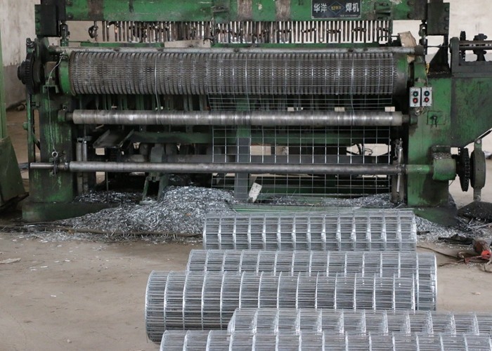1/4 Inch Retaining Wall Galvanised Weld Mesh Panels 3.0mm Dia