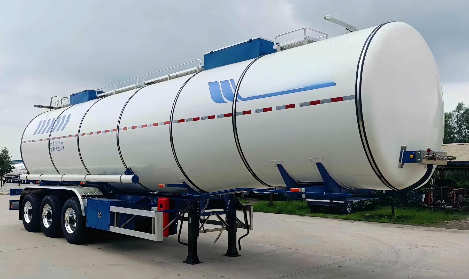CIMC 3 Axle 30000L/40000L/50000L /60000L Carbon /Stainless Steel Oil/Fuel/Diesel/Gasoline/Water/Milk Tanker Truck Semi Trailer