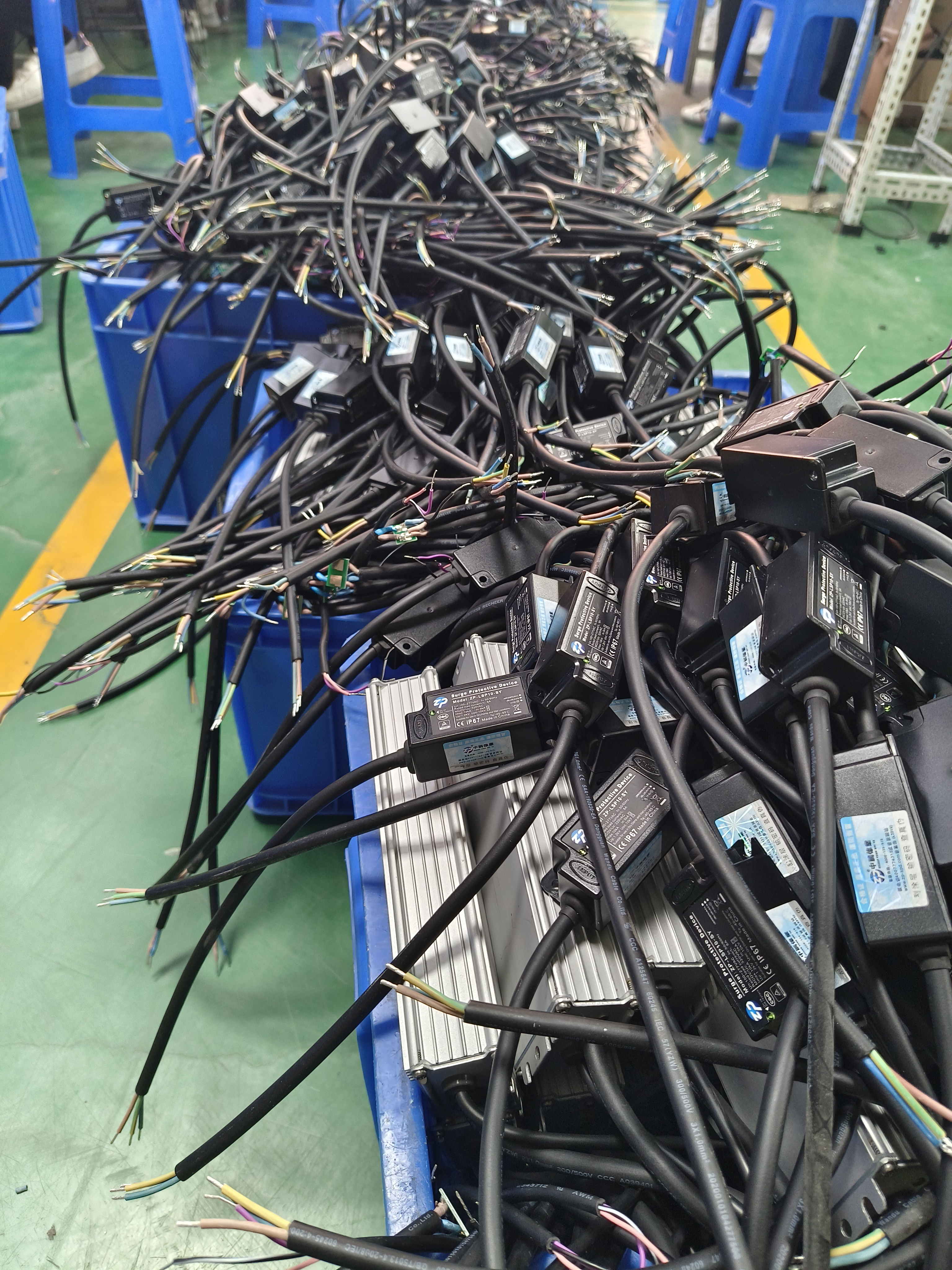heavy power wire connectors