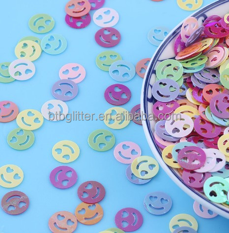1 Color Printing Sequin Flowers Shaped Glitter Mixed Color with Butterfly Clover Fish Dog Pow Playboy Glitter Shapes Sequins